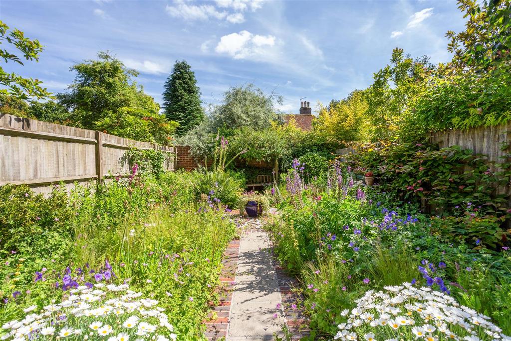 73778 4 Pound Farm Barns Winchester Road Chawton (