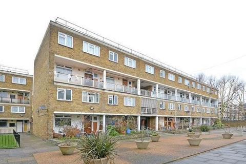 3 bedroom maisonette for sale, Wyllen Close, London, E1