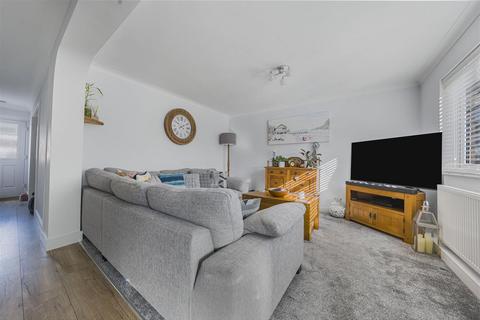 3 bedroom terraced house for sale, Tozer Walk, Windsor