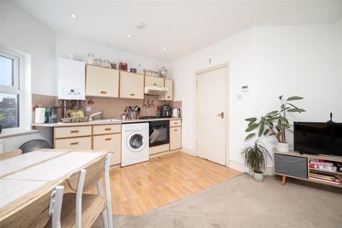 1 bedroom flat for sale, St Thomas Road, London