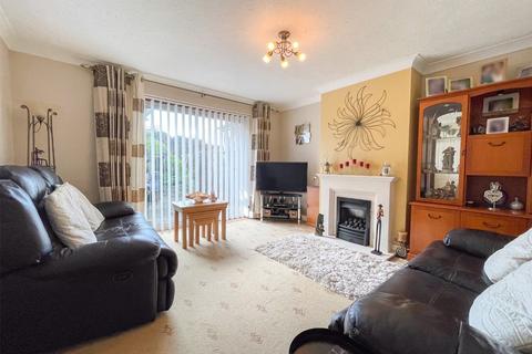 3 bedroom bungalow for sale, Marden Road, Strood, Kent, ME2