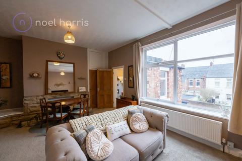 2 bedroom flat for sale, Tosson Terrace, Heaton, NE6