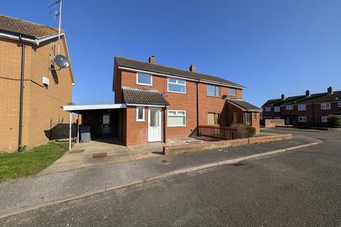 3 bedroom semi-detached house to rent, Harling Way, Leiston