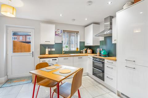7 Smith Close, Kineton, Warwick, CV35 0BP