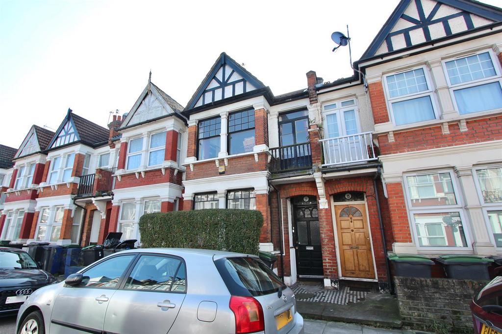 St. Margaret's Avenue, N15