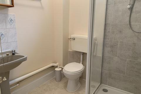 Flat 2, 13 Abercorn Crescent, Harrow, HA2 0PX