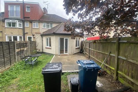 Flat 2, 13 Abercorn Crescent, Harrow, HA2 0PX