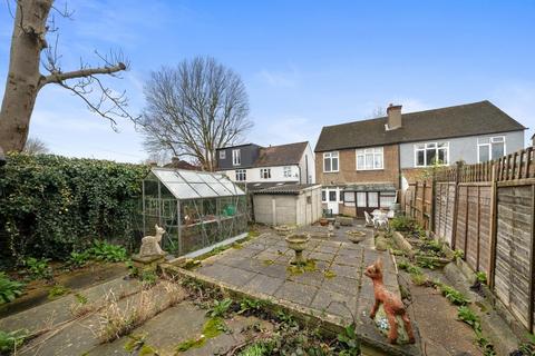 3 bedroom semi-detached house for sale, Demesne Road, Wallington