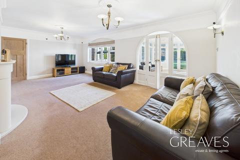 4 bedroom detached house for sale, Cragmoor Road, Burton Joyce, Nottingham