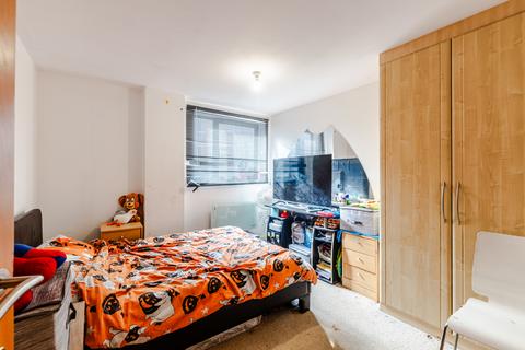 2 bedroom flat for sale, Leeds LS11