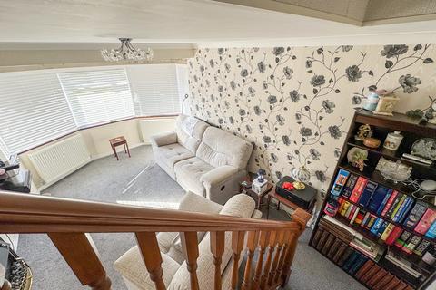 3 bedroom chalet for sale, Chestnut Close, Hockley