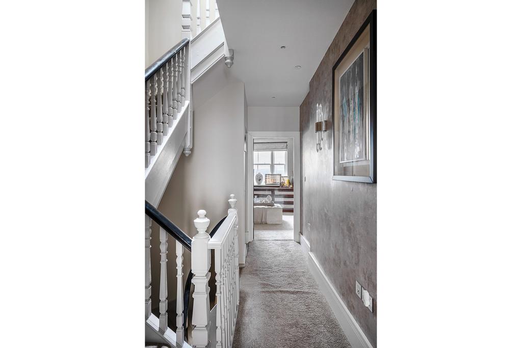 Warwick House 28b