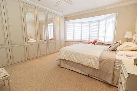 4 bedroom semi-detached house for sale, The Broadway, Tynemouth, North Shields