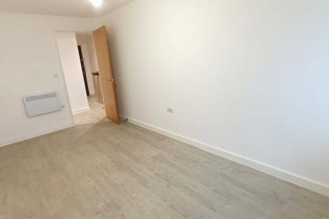 2 bedroom apartment to rent, Furness Quay, Manchester M50