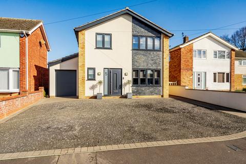 3 bedroom detached house for sale, Byron Way, Caister-On-Sea