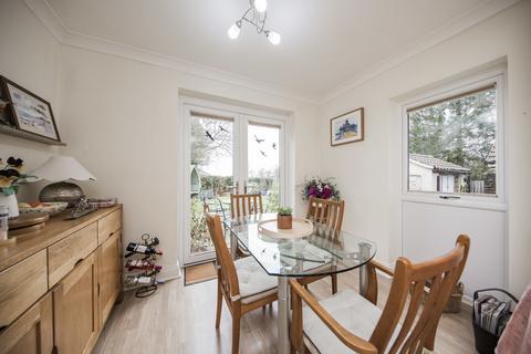 43 High Cross Fields, Crowborough, TN6 2SN