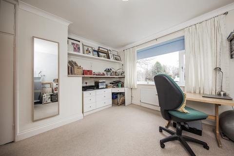 43 High Cross Fields, Crowborough, TN6 2SN