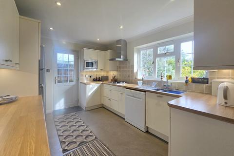 4 bedroom detached house for sale, Victoria Place, Lymington SO41