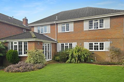 4 bedroom detached house for sale, Victoria Place, Lymington SO41