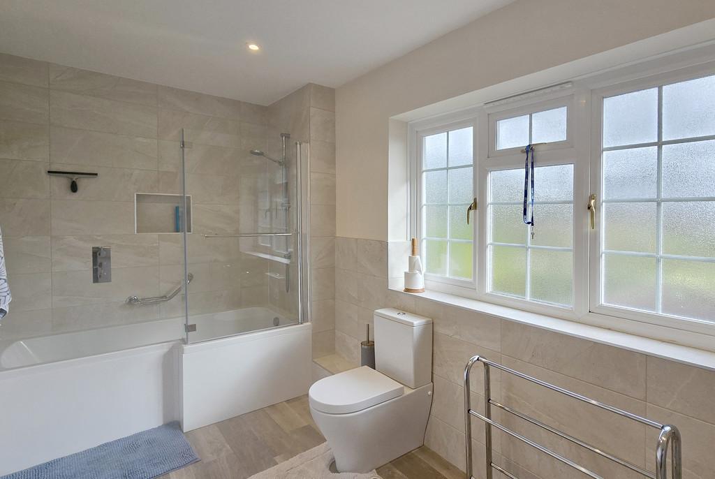 11 VP Bathroom