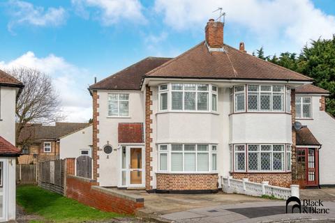 17 Ash Tree Close, Croydon, CR0 7SR