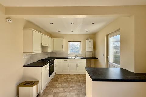 2 bedroom detached bungalow to rent, Petrellyn, New Road