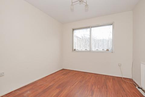34 Rayners Close, Colnbrook, Slough, SL3 0LH