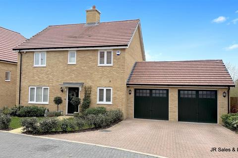 4 bedroom detached house for sale, St Johns Road, Goffs Oak