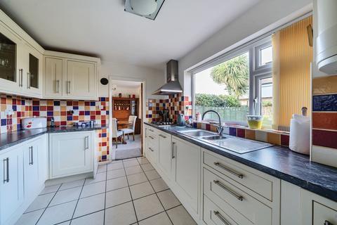 3 bedroom semi-detached house for sale, Oak Gardens, Tewkesbury GL20