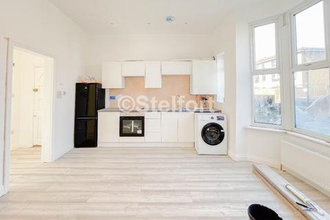 undefined, Howards Road, London E13