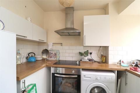 1 bedroom end of terrace house for sale, Willowmead Close, Surrey GU21