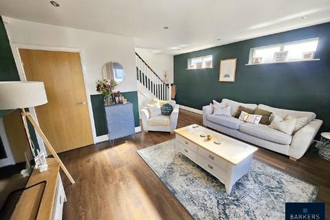 4 bedroom detached house for sale, Upper Batley Lane, Birstall, Batley