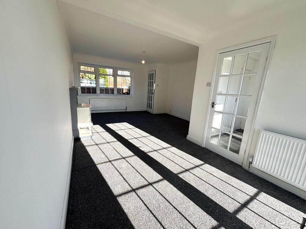 Living room 3