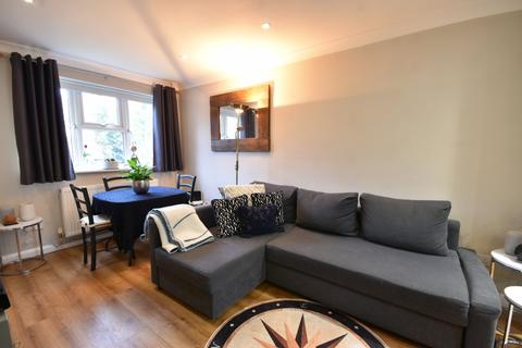 16 Toronto Drive, Smallfield, Horley, RH6 9RB