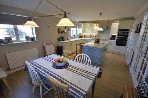 10 Briars Fold, Blaxton, Doncaster, DN9 3FF