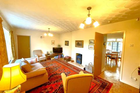 3 bedroom chalet for sale, Station Road, Barnack, Stamford