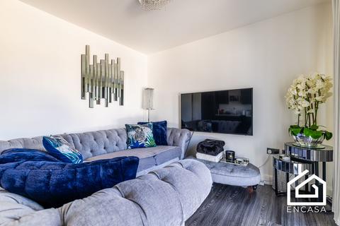 2 bedroom apartment for sale, Oak View, Richard Lewis Way, Shirley