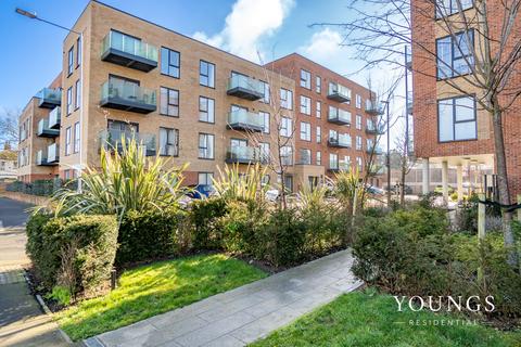 2 bedroom flat for sale, Fairfax Drive, Prospects Place, SS0