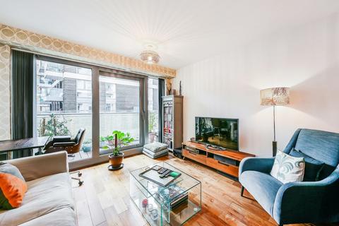 1 bedroom apartment for sale, Bridges Wharf, London SW11