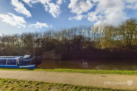 undefined, Halcyon Way, Burton-on-Trent