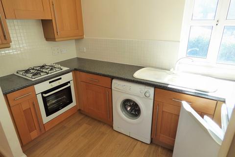 1 bedroom apartment for sale, 37 Ridings Close