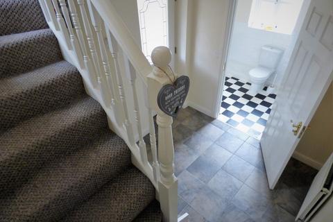 1 bedroom apartment for sale, 37 Ridings Close