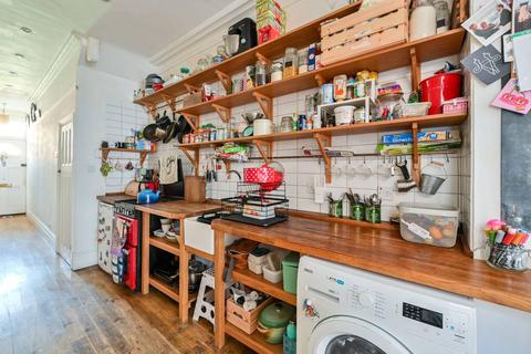 2 bedroom flat to rent, Sylvan Terrace, Peckham Rye, London, SE15