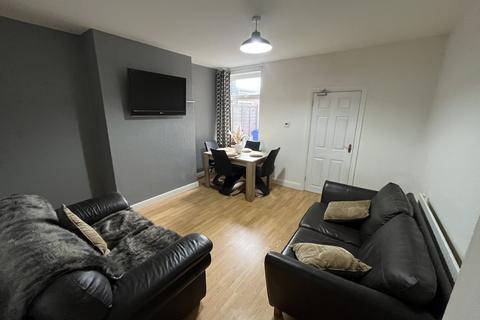 undefined, Kingsway, Goole