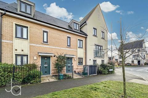 3 bedroom townhouse for sale, Eagle Drive, Colchester