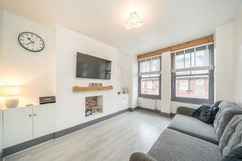 1 bedroom flat for sale, Pleasant Place, London N1