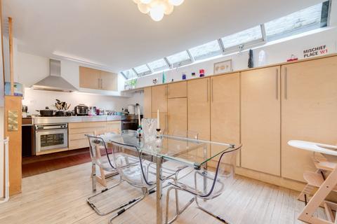 3 bedroom mews for sale, Junction Mews, Paddington, London