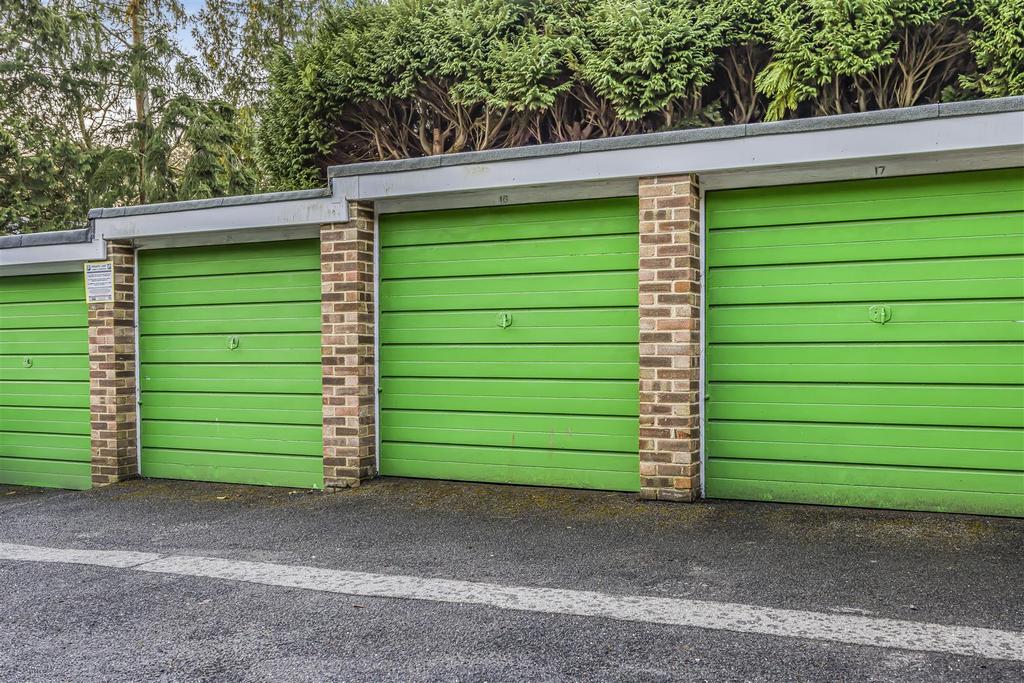 16 Woodlands, 32 Lindsay Road, Poole-Portico Market