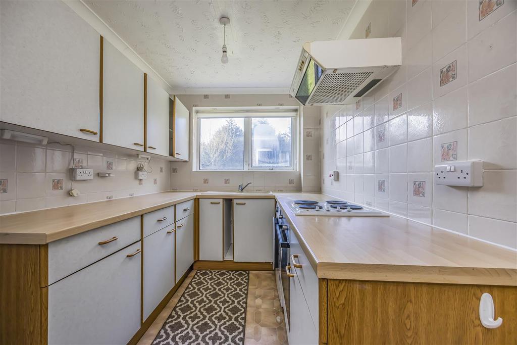 16 Woodlands, 32 Lindsay Road, Poole-Portico Market