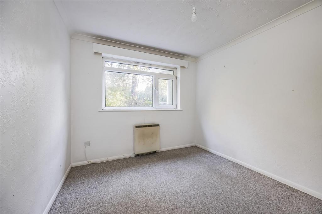 16 Woodlands, 32 Lindsay Road, Poole-Portico Market